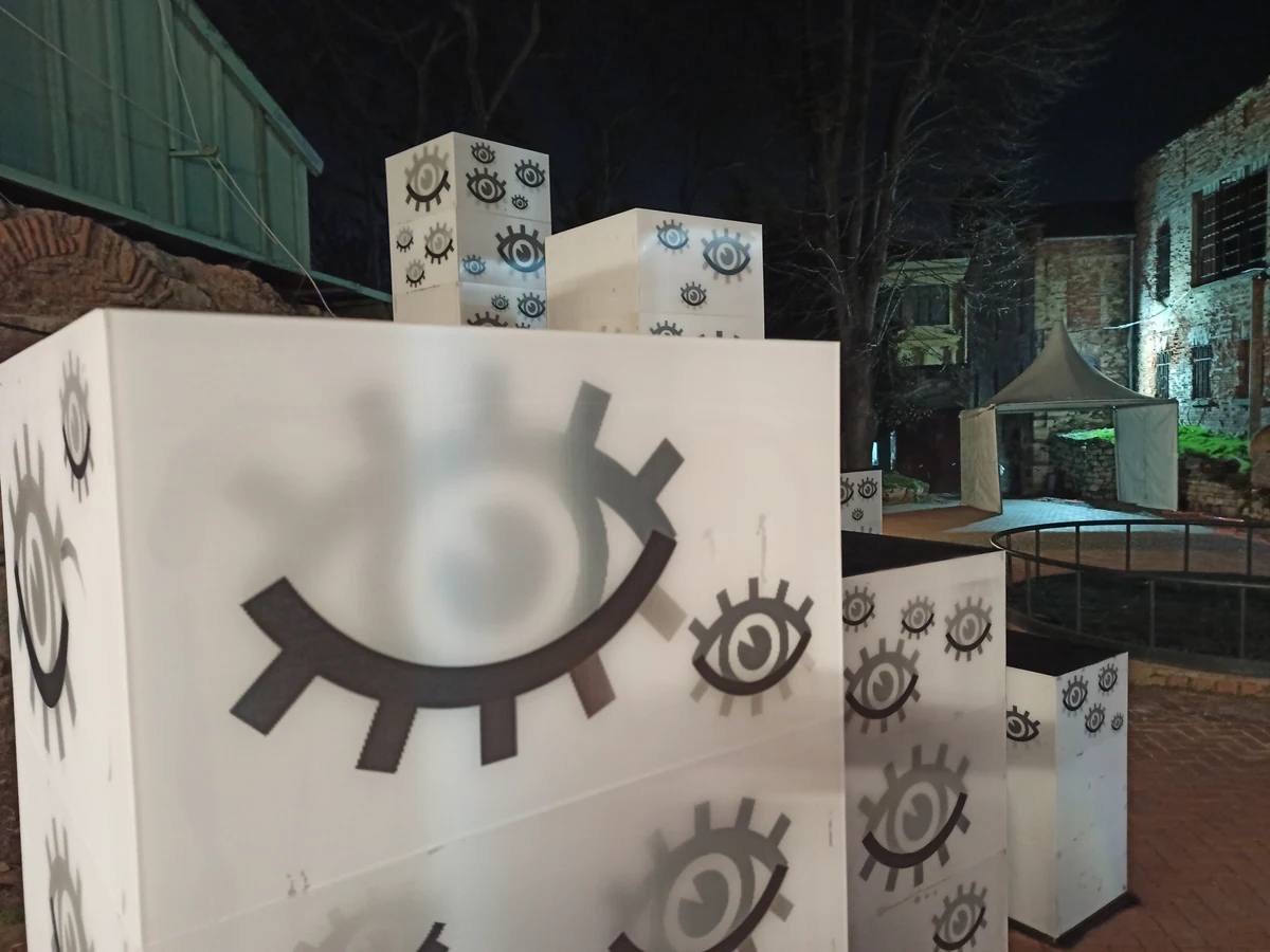 Argos - Muzaffer Malkoç, Spatial Sound and Multi-Channel Installation - Lenticular Shift State A